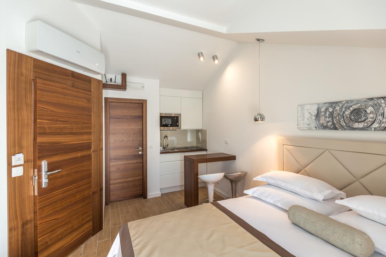 Lux Apartments Petar Baška Voda Dış mekan fotoğraf