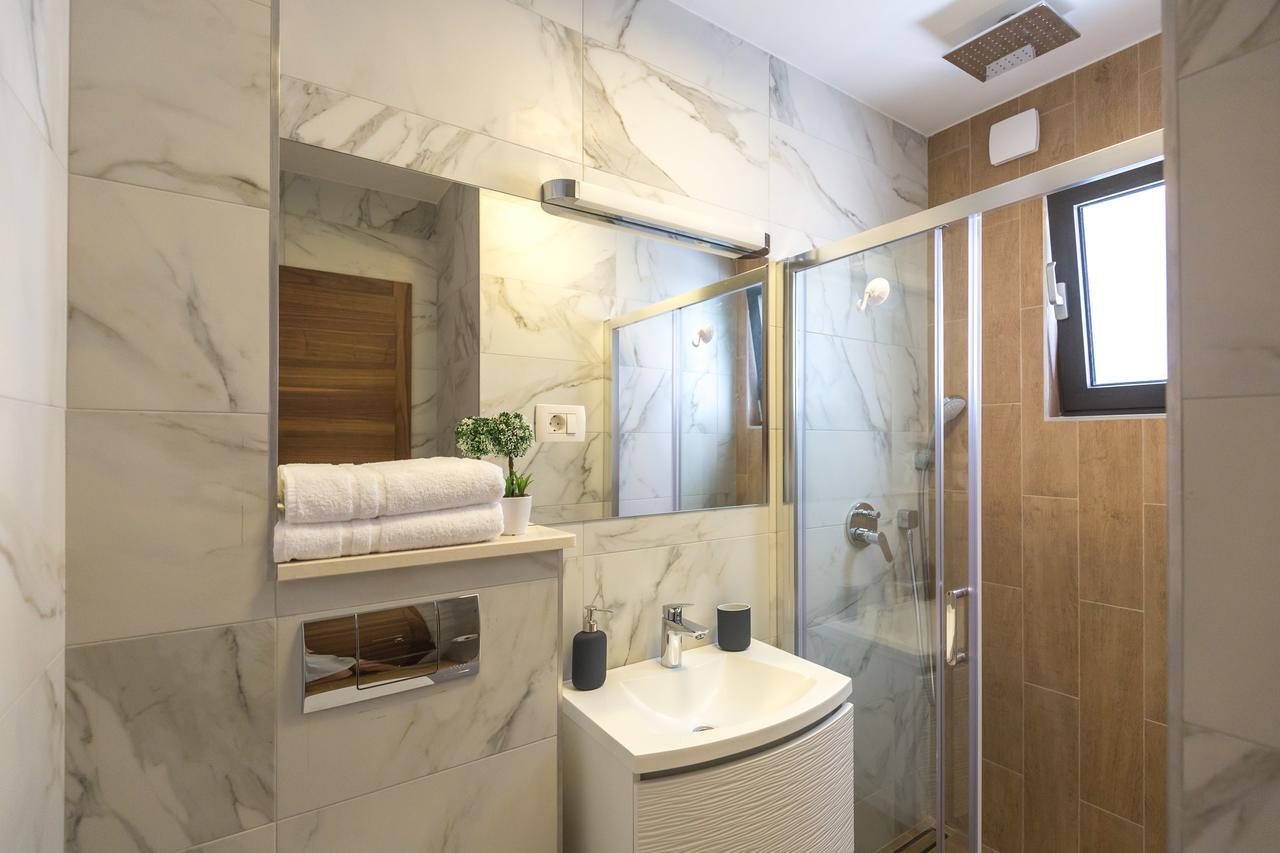 Lux Apartments Petar Baška Voda Dış mekan fotoğraf